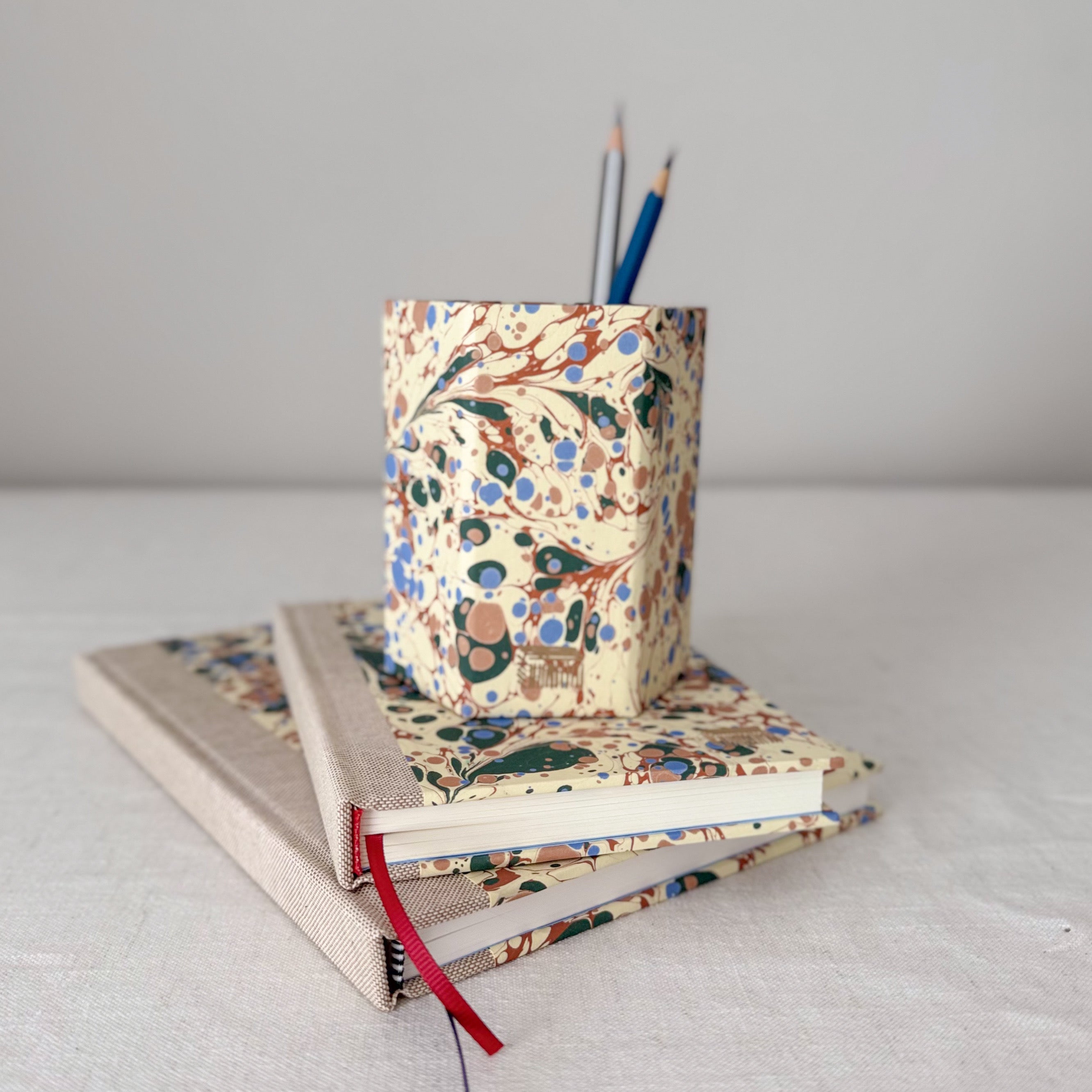 Marbled Hexagonal Pen Pot