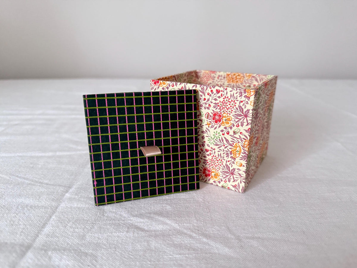 Handmade Mini Storage Box with Lid, Floral or Mineral Pattern