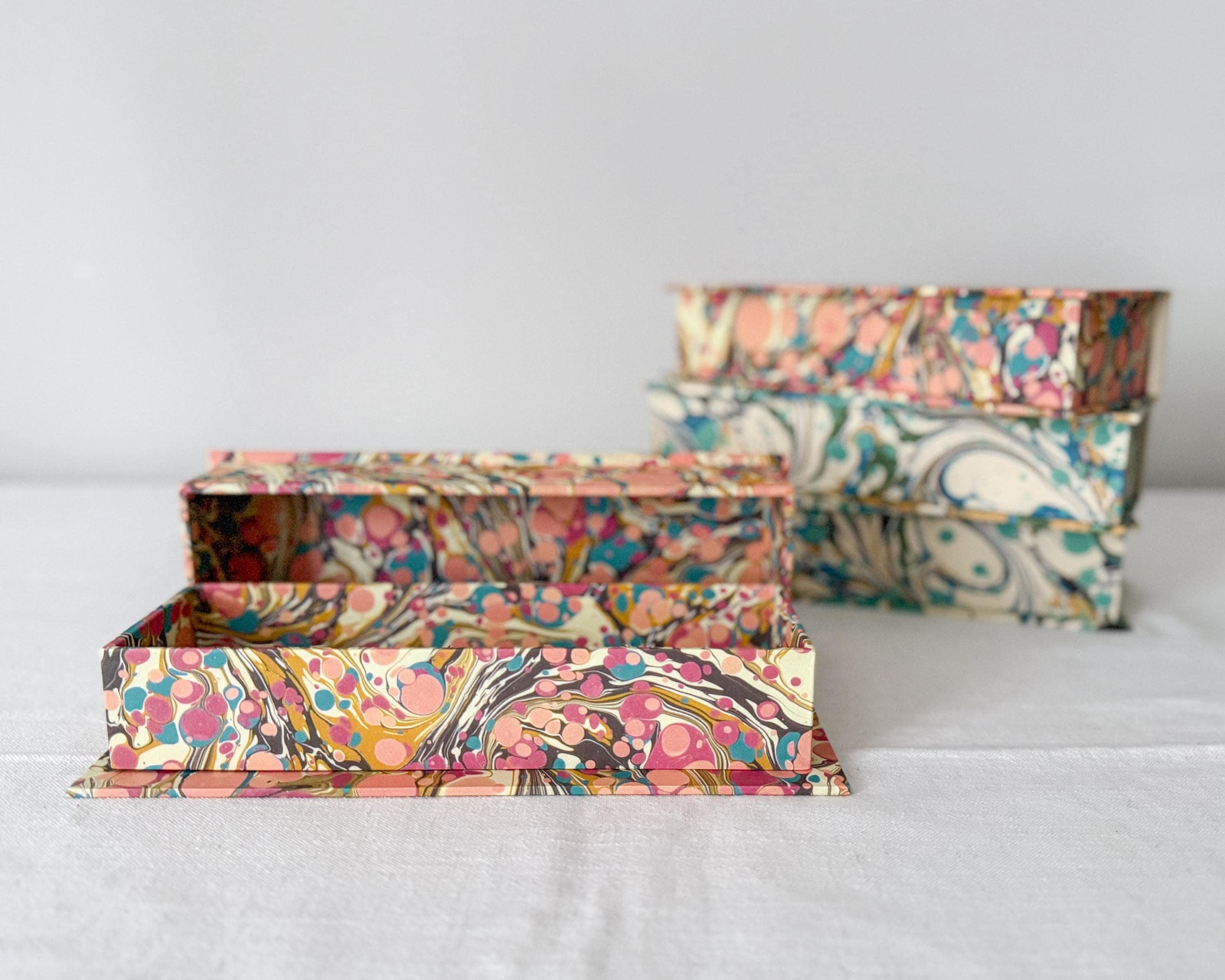Pink marbled desk organiser open view handmade – Making SAGAK