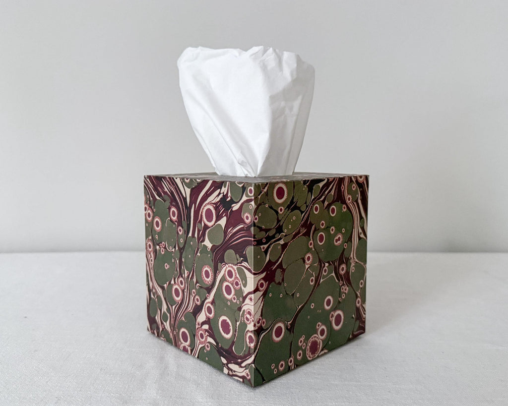 Dark green marbled tissue box cover angle view – Making SAGAK